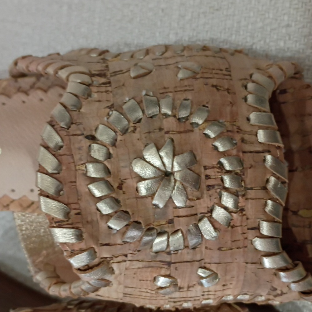 Jack Rogers Gold and Tan Mules - Picture 4 of 8